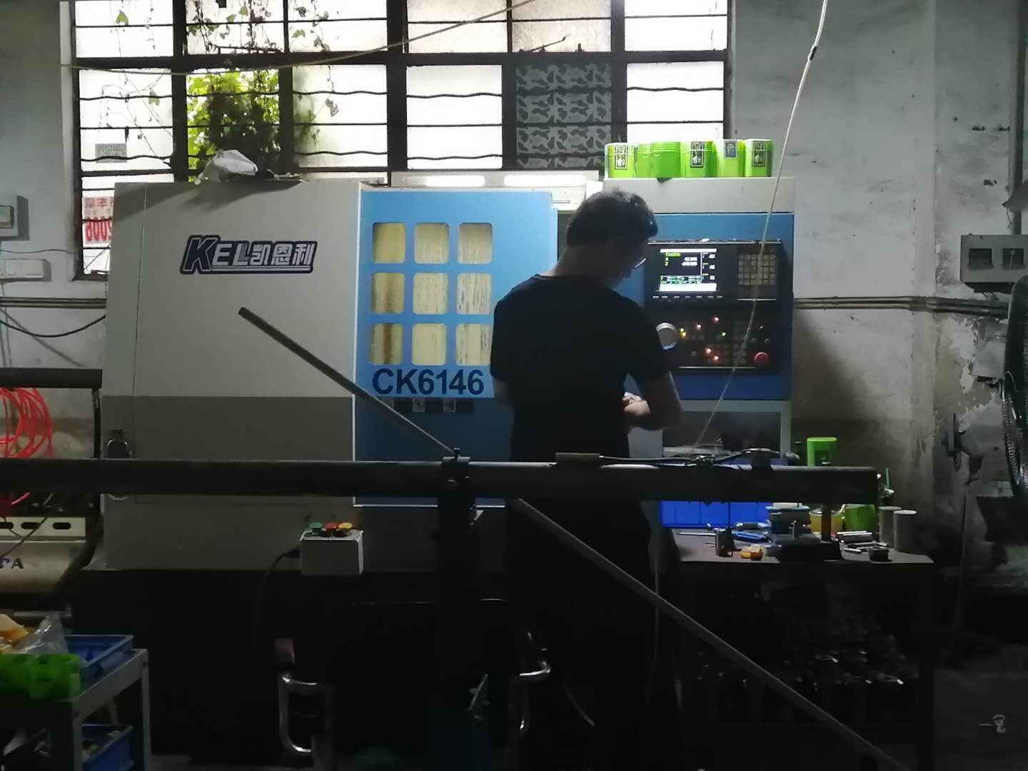 石老板使用凱恩利數(shù)控車(chē)床加工產(chǎn)品中
