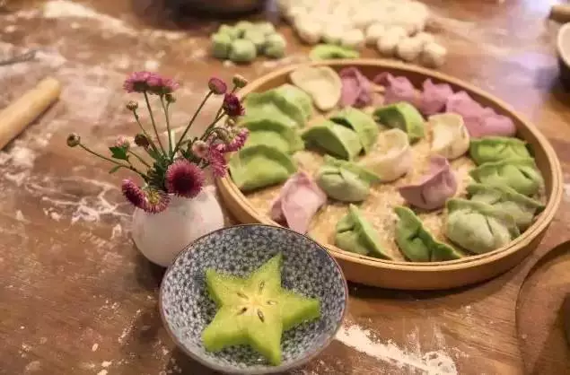 【冷眼熱評(píng)】從這家網(wǎng)紅小店，探秘中小企業(yè)的經(jīng)營(yíng)策略