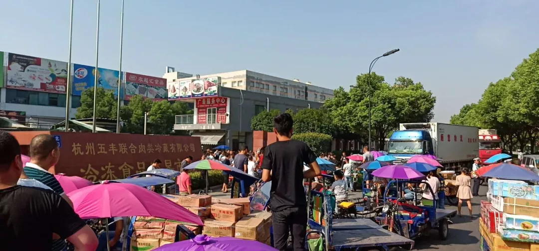 昨天，杭州凍品市場(chǎng)被堵門！原因和三輪車有關(guān)