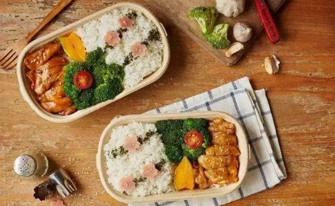 新規(guī)要求外賣冷熱食品分開放，外賣平臺：專送已實現(xiàn)