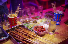 餐飲市場(chǎng)烤串這么火，家庭串串能否“上道兒”？