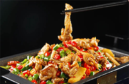 供應(yīng)鏈混亂，新增餐企下跌52%，牛蛙品類遇困