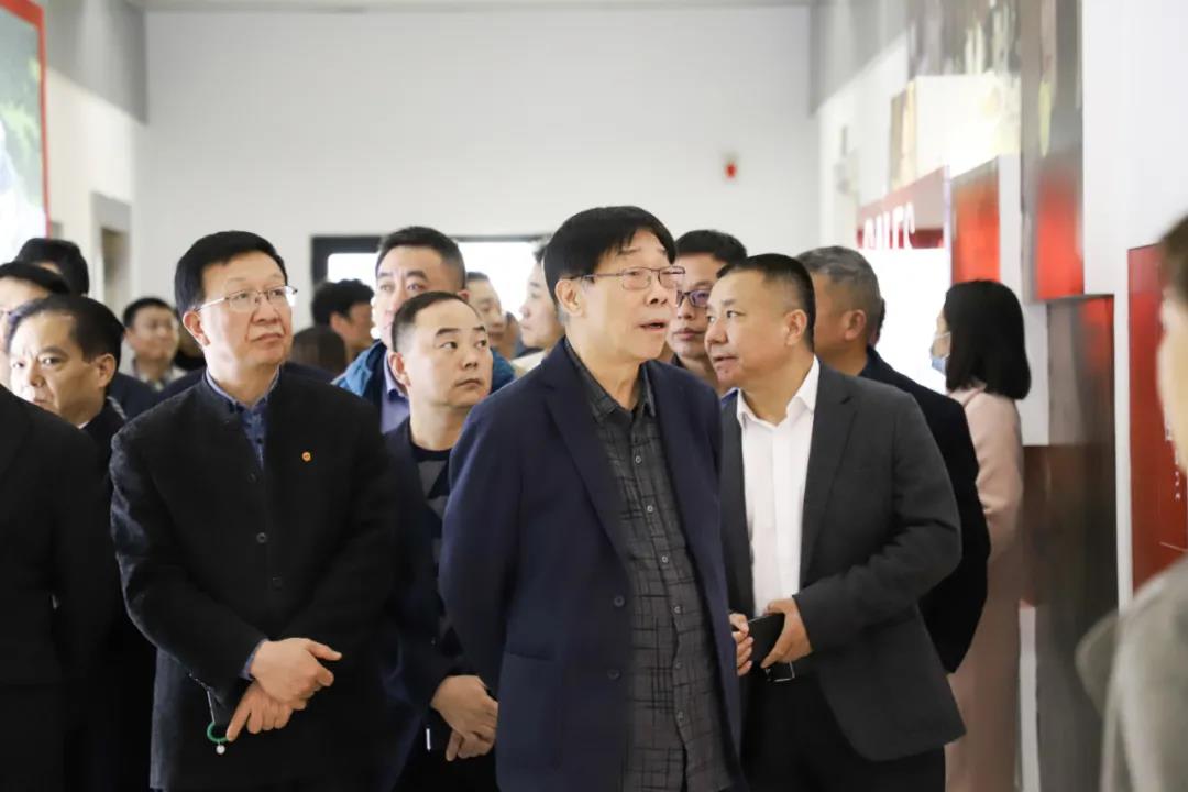 1638321898850843.jpg 1638321898850843.jpg