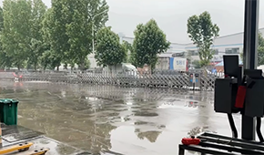 聚焦“封城”一周的鄭州凍品商：有人停業(yè)，有人睡倉庫，市場冷清進出困難…