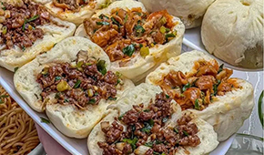 肥腸雞、肥腸魚(yú)、啫（jue）肥腸、烤肥腸……“肥腸+”預(yù)制菜非常火爆！