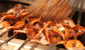 備戰(zhàn)燒烤季，今年市場(chǎng)還火不火？燒烤食材整點(diǎn)兒啥？