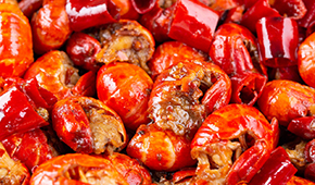 價(jià)格跳水、蝦尾滯銷，頂流網(wǎng)紅小龍蝦今年也“頂”不住了？