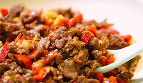 玩法 | 產(chǎn)品做“減法”、營銷做IP，他把小炒黃牛肉從1.0“爆炒”到5.0